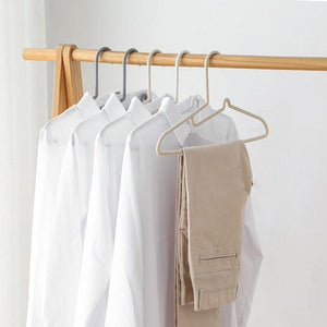 Seamless Wardrobe Closet Clothes Hanging